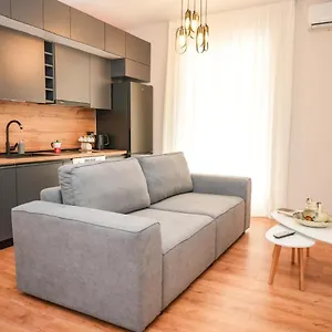 Bougainvilla Appartamento Tirana